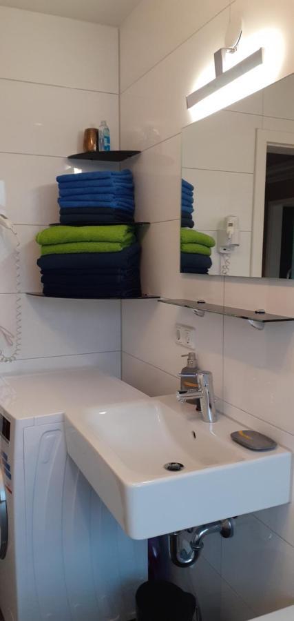 Apartments - Geraeumige 95 Qm Mit Balkon Augsburg Luaran gambar
