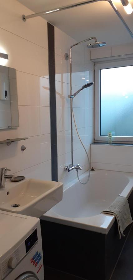 Apartments - Geraeumige 95 Qm Mit Balkon Augsburg Luaran gambar