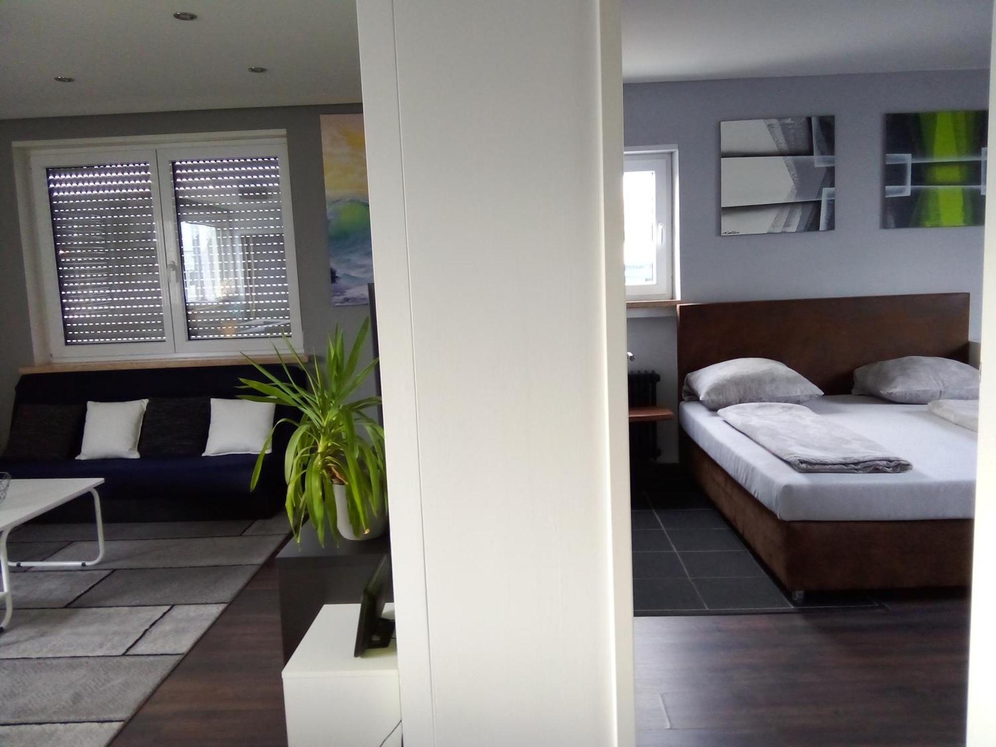 Apartments - Geraeumige 95 Qm Mit Balkon Augsburg Luaran gambar